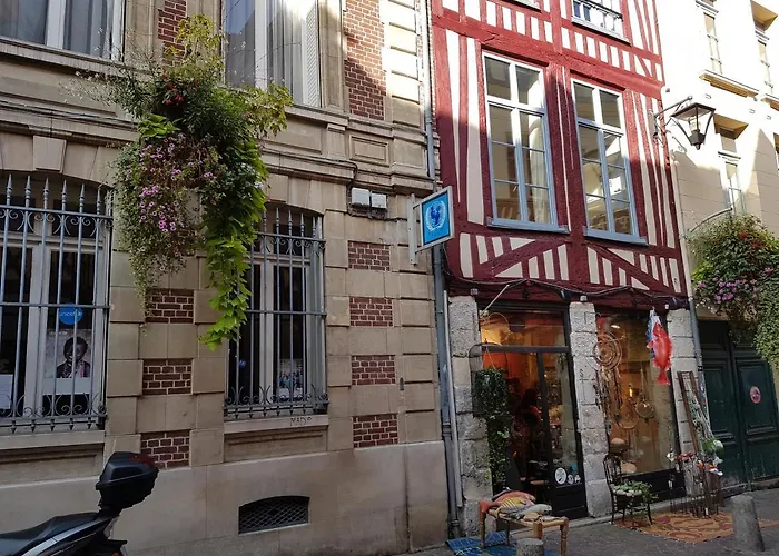 Centre Historique L'authentique Saint Nicolas Ou Le Bourdon De La Cathédrale