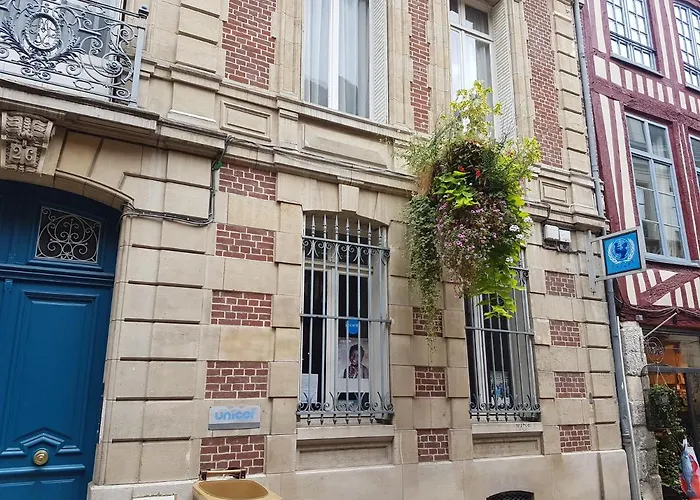 Centre Historique L'authentique Saint Nicolas Ou Le Bourdon De La Cathédrale